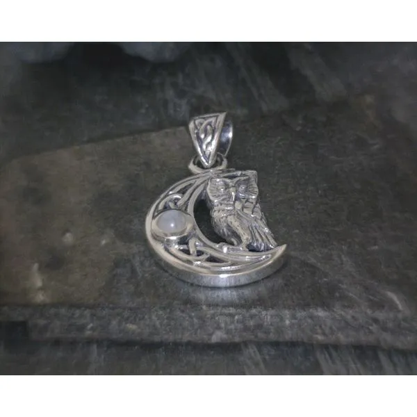 Silver Stone Pendant Vulcan's Forge LLC KANSAS CITY, MO