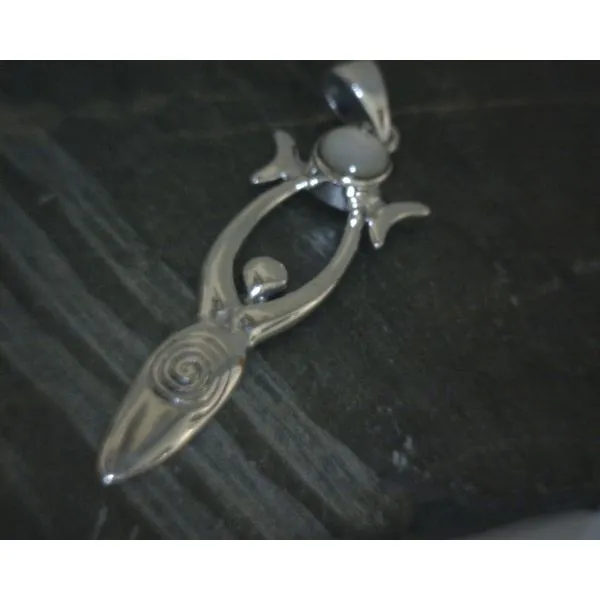 Silver Stone Pendant Vulcan's Forge LLC KANSAS CITY, MO