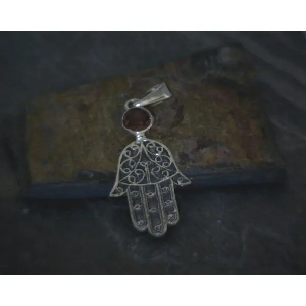 Silver Stone Pendant Vulcan's Forge LLC KANSAS CITY, MO