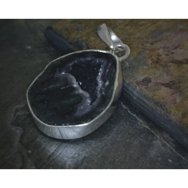 Silver Stone Pendant Vulcan's Forge LLC Kansas City, MO