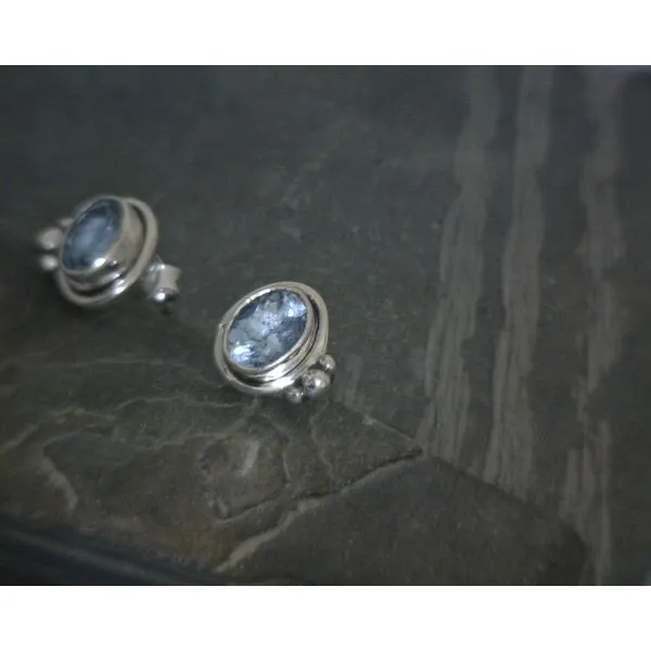 SS BZ Faceted Oval Blue Topaz W Asymmetrical Detail Vulcan's Forge LLC KANSAS CITY, MO