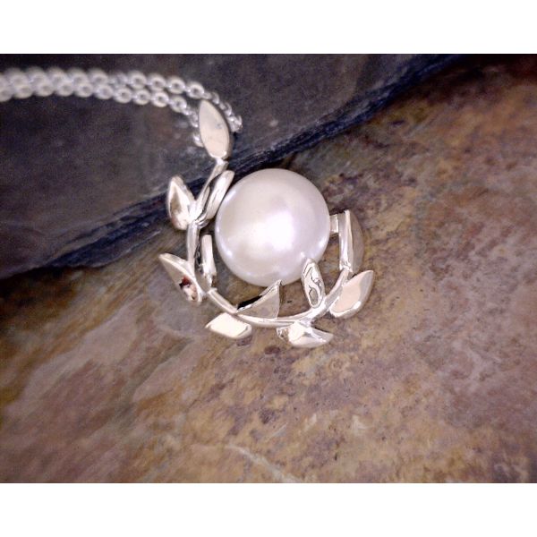Sterling Pearl wrapped in leafy branch Vulcan's Forge LLC Kansas City, MO