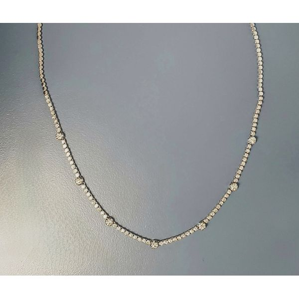 14k White Gold & Diamond Tennis Necklace Image 4 Wallach Jewelry Designs Larchmont, NY