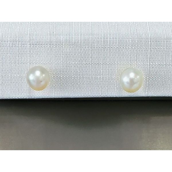 14k Yellow Gold Pearl Stud Earrings Wallach Jewelry Designs Larchmont, NY
