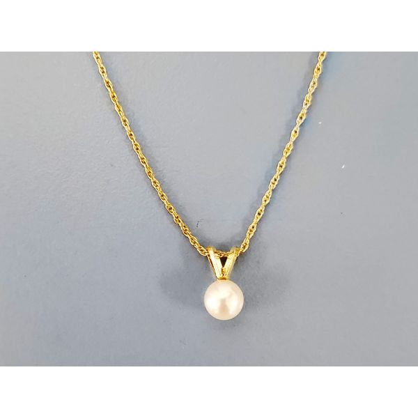 14k Yellow Gold Pearl Pendant Necklace Wallach Jewelry Designs Larchmont, NY