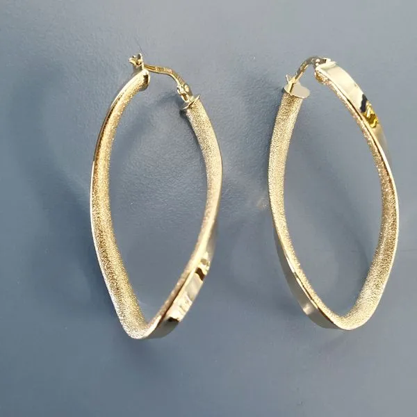 Nearly New Estate 14K Yellow Gold Large Oval Twist Hoop Earrings