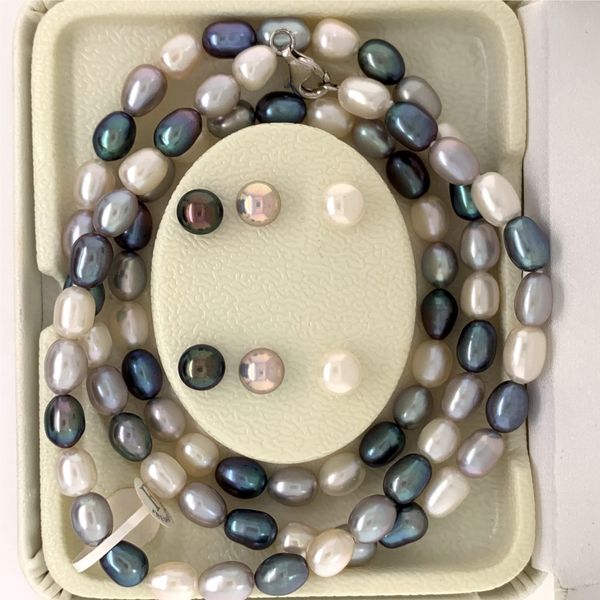 Five Piece Set of Freshwater Pearls Wesche Jewelers Melbourne, FL