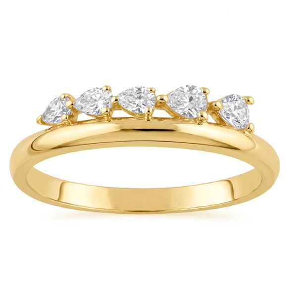 Fashion Ring West and Company Auburn, NY