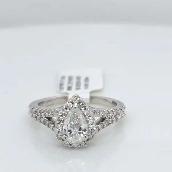 Wedding Set with Center Stone Wiley's Diamonds & Fine Jewelry Waxahachie, TX
