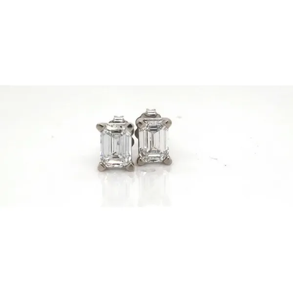 Diamond Stud Earrings Wiley's Diamonds & Fine Jewelry Waxahachie, TX