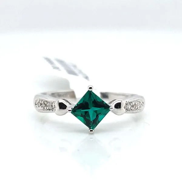 Estate Jewelry Wiley's Diamonds & Fine Jewelry Waxahachie, TX