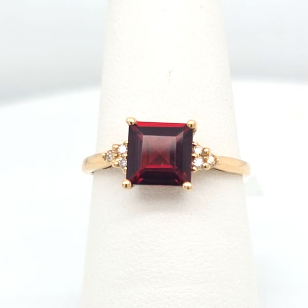 Colored Stone Ring  Wiley's Diamonds & Fine Jewelry Waxahachie, TX