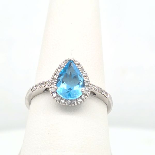 Colored Stone Ring  Wiley's Diamonds & Fine Jewelry Waxahachie, TX