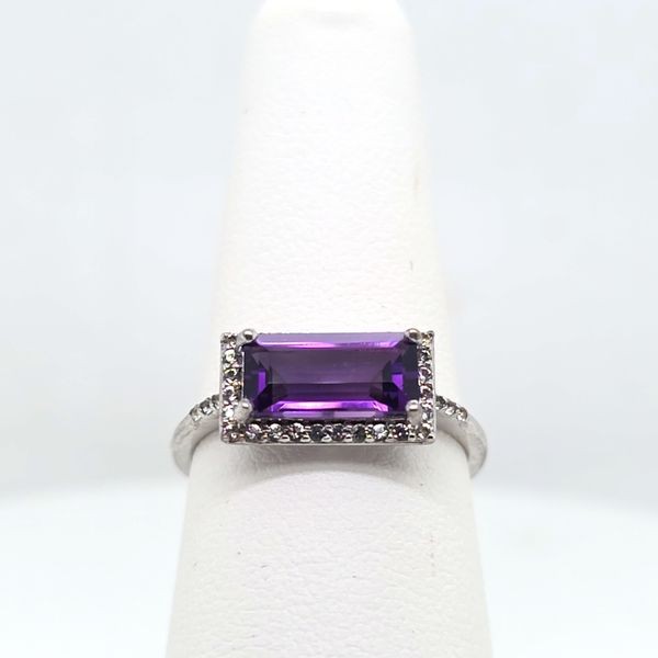 Colored Stone Ring  Wiley's Diamonds & Fine Jewelry Waxahachie, TX