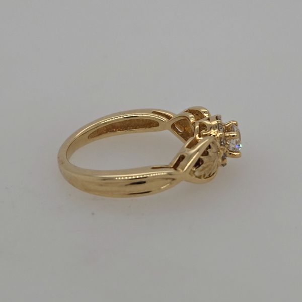 Fashion Ring Image 3 Witt's Jewelry Wayne, NE