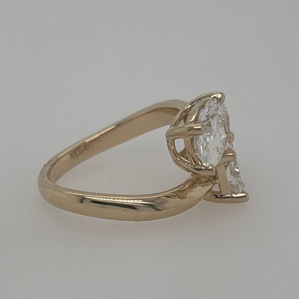 Fashion Ring Image 2 Witt's Jewelry Wayne, NE