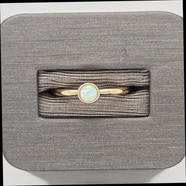 Fashion Ring Image 3 Witt's Jewelry Wayne, NE