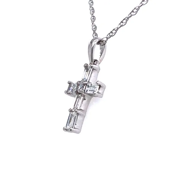 Diamond Pendant Image 2 Your Jewelry Box Altoona, PA