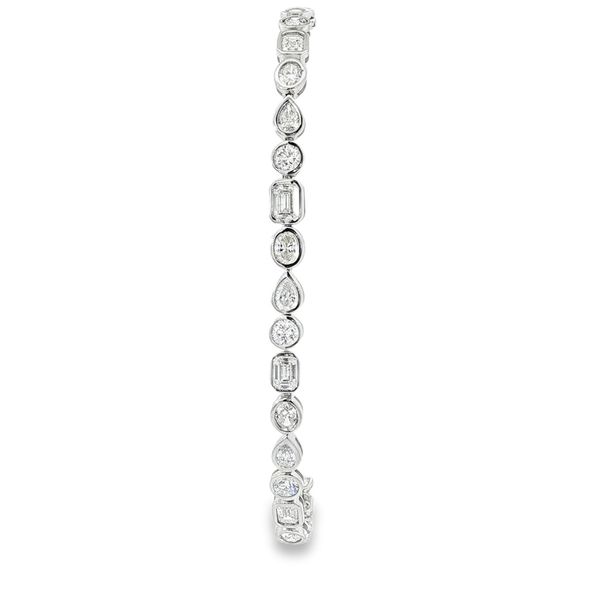 LAB GROWN DIAMOND COMPLETE JEWELERY Your Jewelry Box Altoona, PA