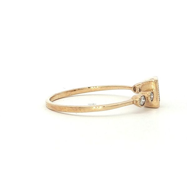 Gemstone Ring Image 4 Your Jewelry Box Altoona, PA