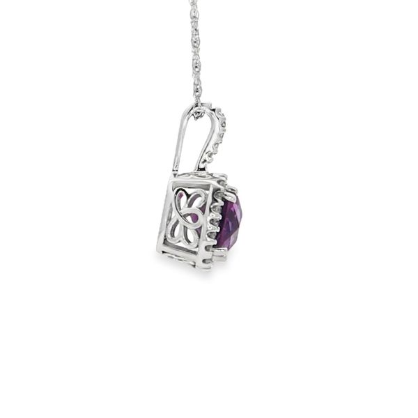 Gemstone Pendant Image 4 Your Jewelry Box Altoona, PA