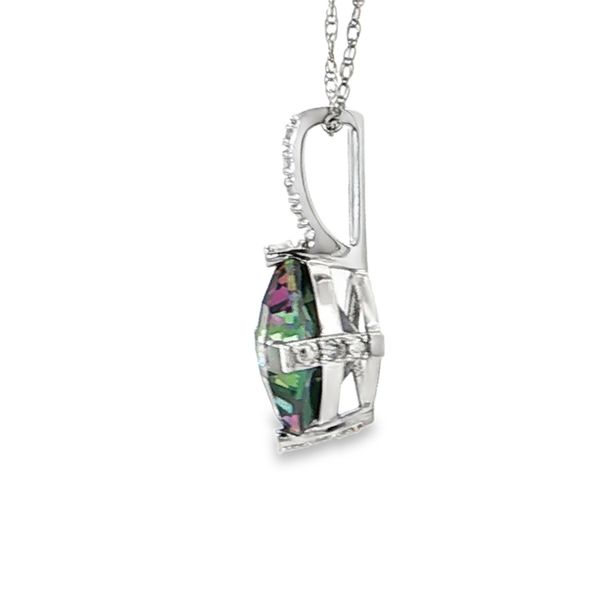 Gemstone Pendant Image 2 Your Jewelry Box Altoona, PA