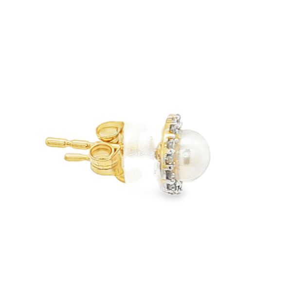 Pearl Earrings Image 3 Your Jewelry Box Altoona, PA