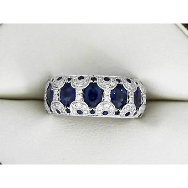 SAPPHIRE AND DIAMOND RING Z's Fine Jewelry Peoria, AZ