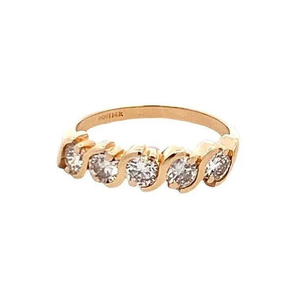 ESTATE DIAMOND RING similar item image