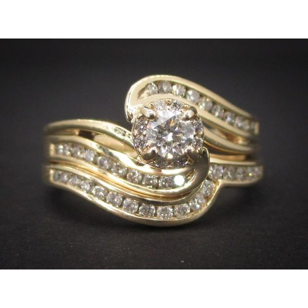 Estate 10k Yellow Gold Round Natural 1.01ctw Diamond Wedding Set 6.6g i7107 Estate Jewelers Toledo, OH