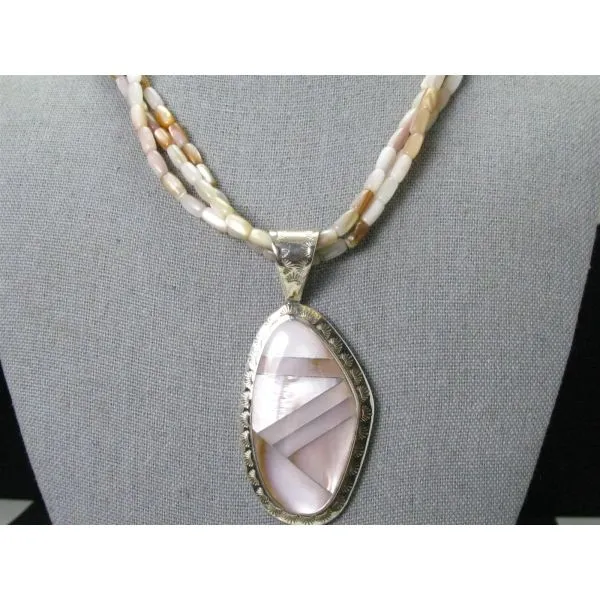 Jae Star Silver Pendant Necklace in Ivory Mother-of-Pearl