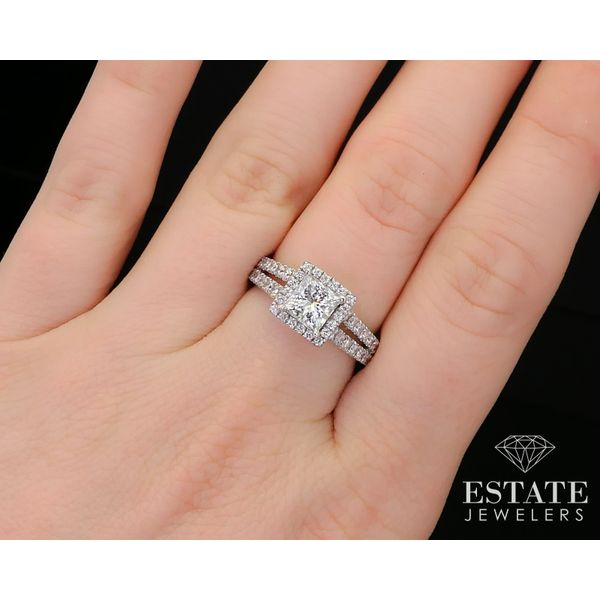 14k White Gold IGI Princess 1.13ct Lab Diamond Vera Wang Engagement Ring i13641 Image 4 Estate Jewelers Toledo, OH