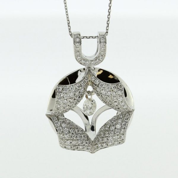 14k White Gold Dashing Diamonds Flower Pendant Priddy Jewelers Elizabethtown, KY
