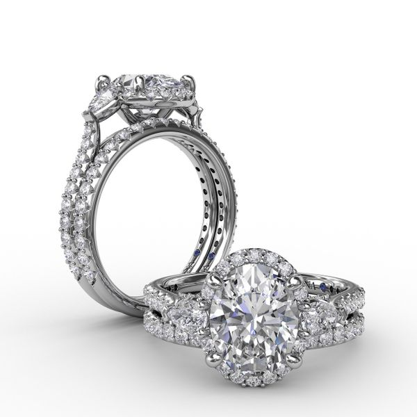 How to Choose an Oval Engagement Ring: Benefits, Carat Size, and What's  Trending