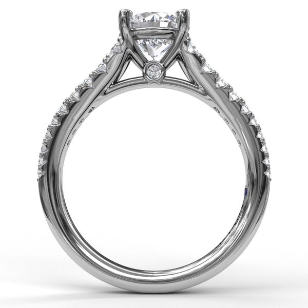 Double Row Graduated Engagement Ring Image 2 S. Lennon & Co Jewelers New Hartford, NY