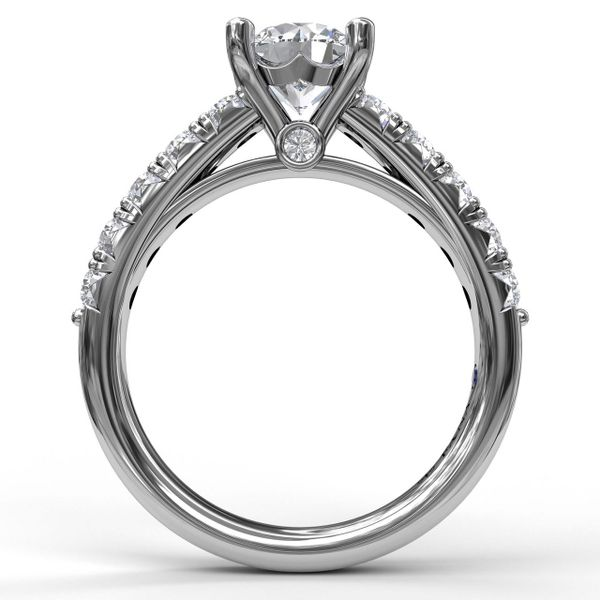 Graduated French Pave Diamond Ring