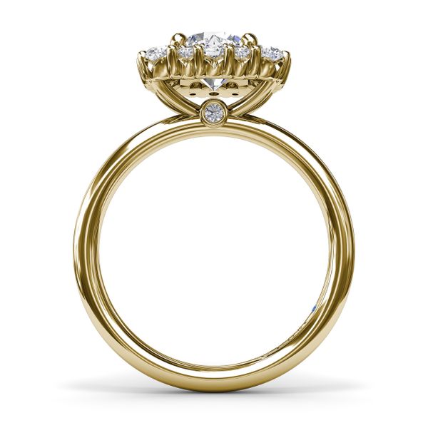 Graduated Diamond Engagement Ring Image 3 S. Lennon & Co Jewelers New Hartford, NY