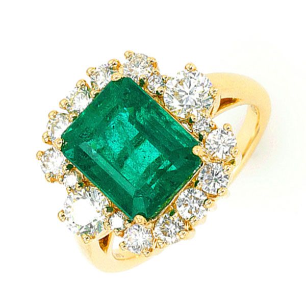 14Kt Yellow Gold Diamond 1 3/8Ctw & Emerald 4 3/8Ctw Ring Puckett's Fine Jewelry Benton, KY