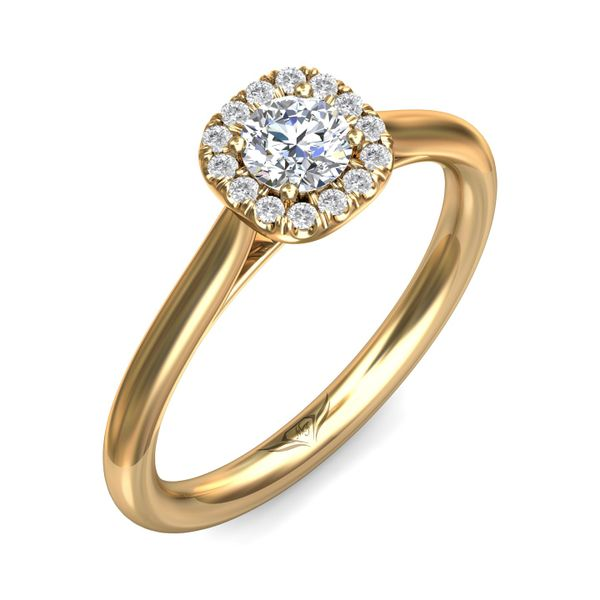 Seal the Deal: Fabulous Engagement Rings For Brides in Under 40K |  WeddingBazaar