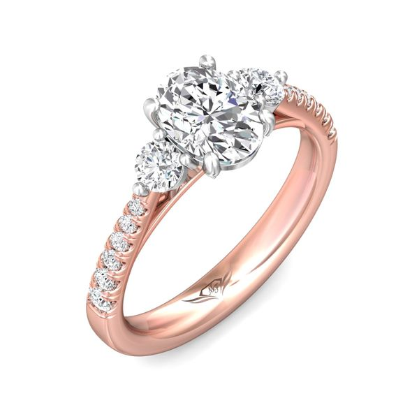 The Top 2 Diamond Cuts For Engagement Rings – Raymond Lee Jewelers