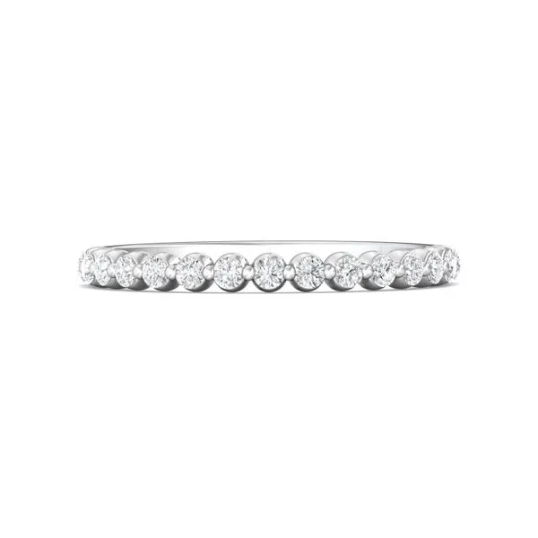 18K White Gold Petite Shared Prong Diamond Ring (1/4 ct. tw.)