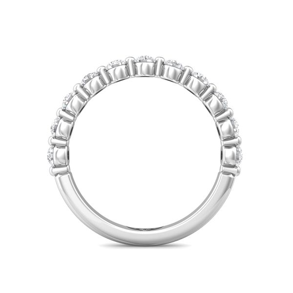 18K White Gold Petite Shared Prong Diamond Ring (1/4 ct. tw.)