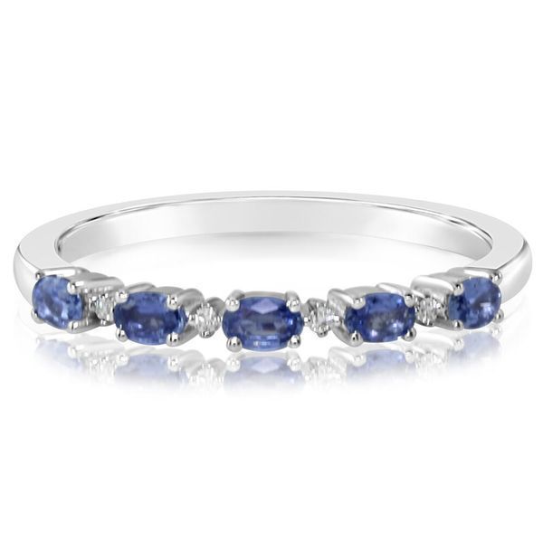 White Gold Yogo Sapphire Ring Cravens & Lewis Jewelers Georgetown, KY