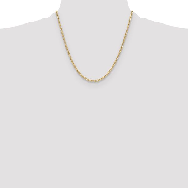 Leslie's 14k 3.7mm Semi-Solid Beveled D/C Paperclip Chain Image 4 Lennon's W.B. Wilcox Jewelers New Hartford, NY