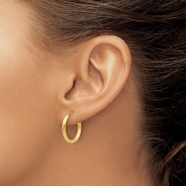 Leslie's 14k Polished Round Endless 2mm Hoop Earrings Image 3 Diamond Design Jewelers Somerset, KY
