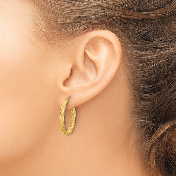 Leslie's 14K Polished Twisted Oval Hoop Earrings Image 3 JMR Jewelers Cooper City, FL