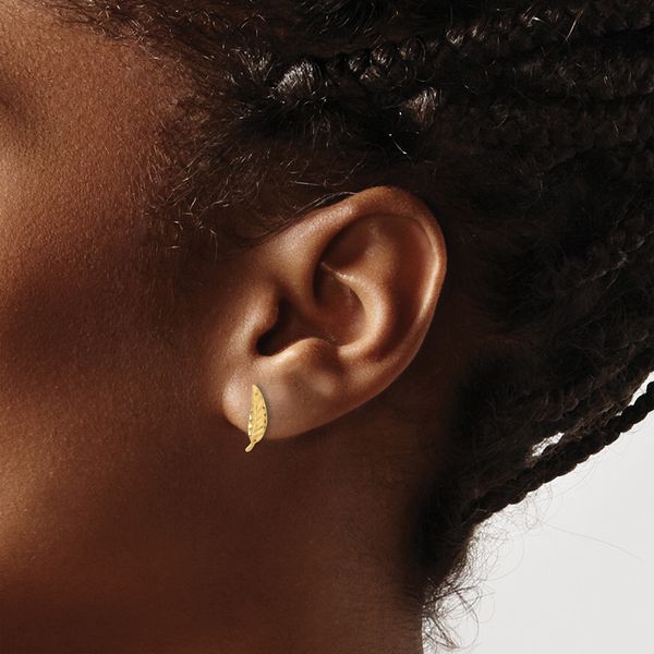 Leslie's 14K Polished and Diamond-cut Leaf Post Earrings Image 3 Selman's Jewelers-Gemologist McComb, MS