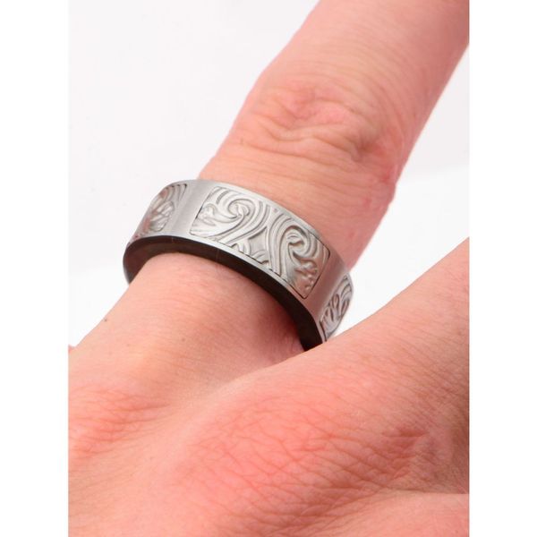 Black IP Stainless Steel Bold Ornate Texture Ring Image 3 Glatz Jewelry Aliquippa, PA