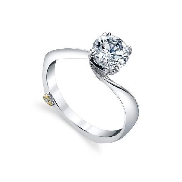 Luna 1.50 Ct round diamond engagement ring | Naturesparkle