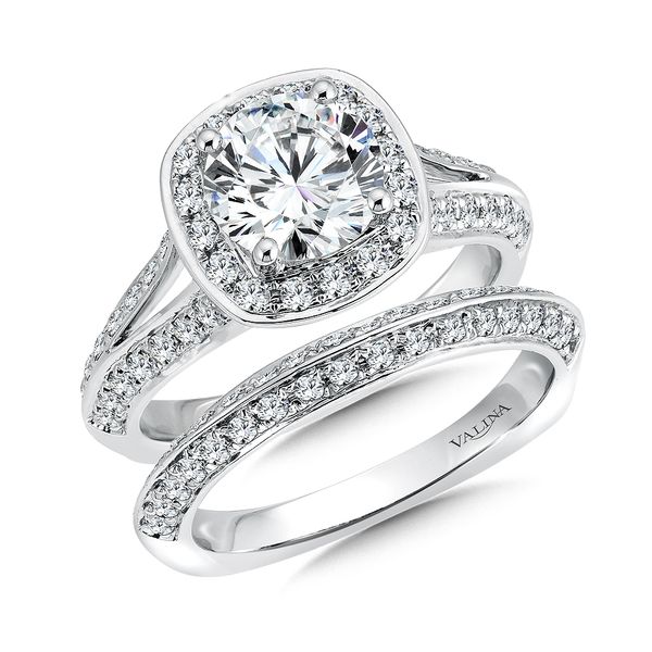 Halo Style Diamond Engagement Ring Image 4 Cottage Hill Diamonds Elmhurst, IL